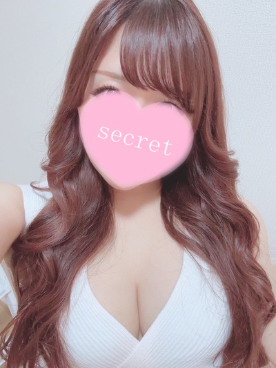 小春りなさんの写真