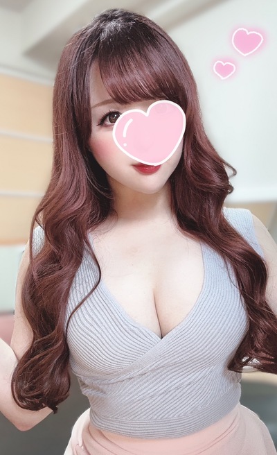 小春りなさんの写真